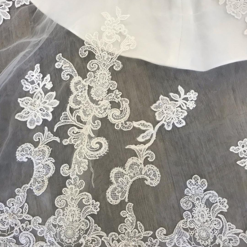 Wedding Dress - Picture 5 of 6